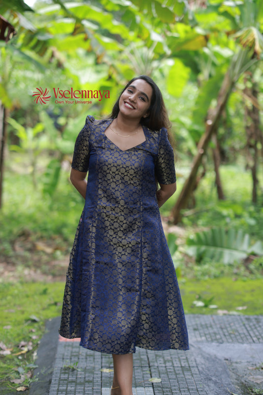 Kasavu- Royal Blue (Onam Special Limited Design)