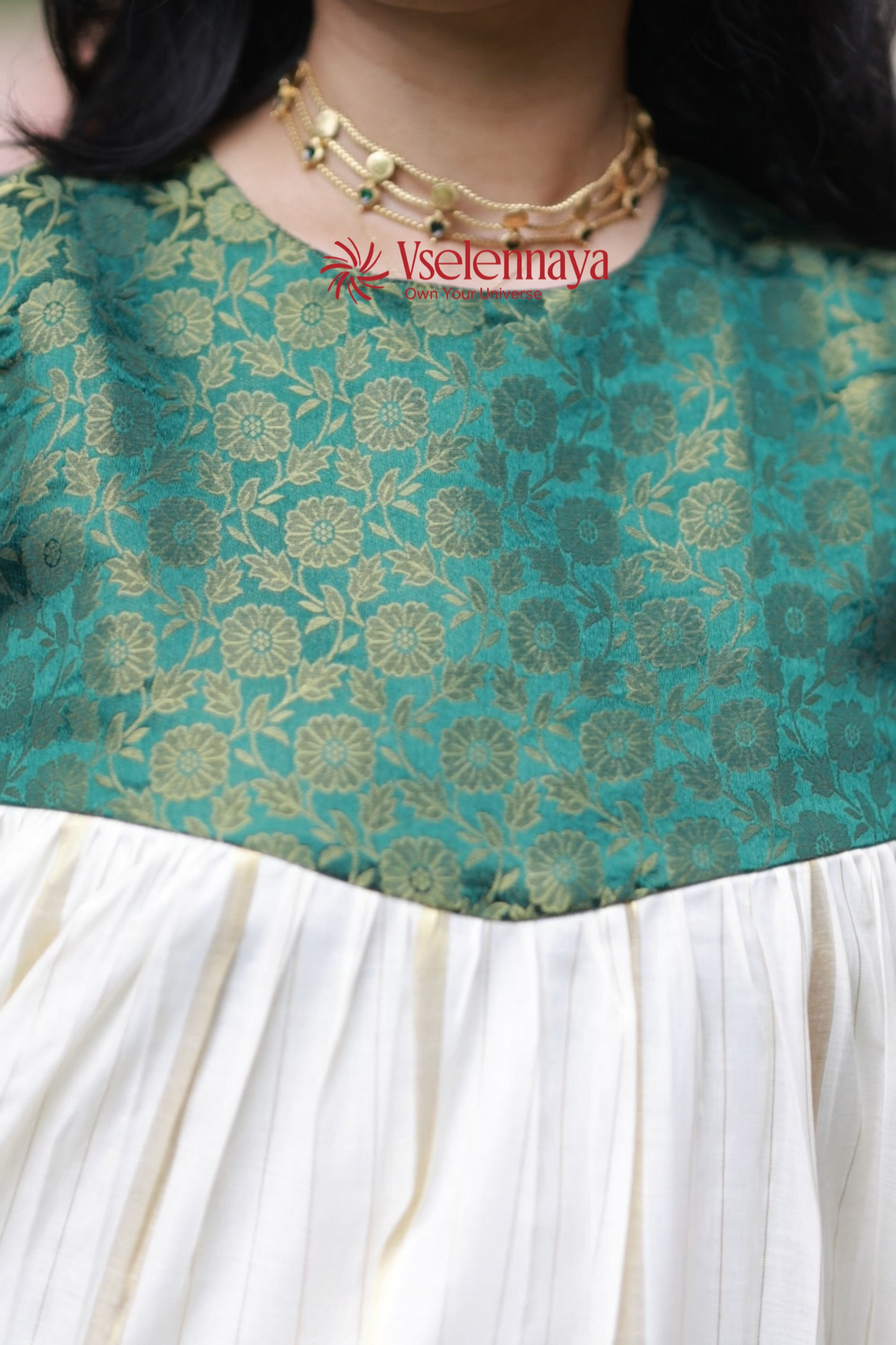 Hemam -Emerald Green with Off-White with Gold Vertical Zari stripes(Onam Special Limited Design)