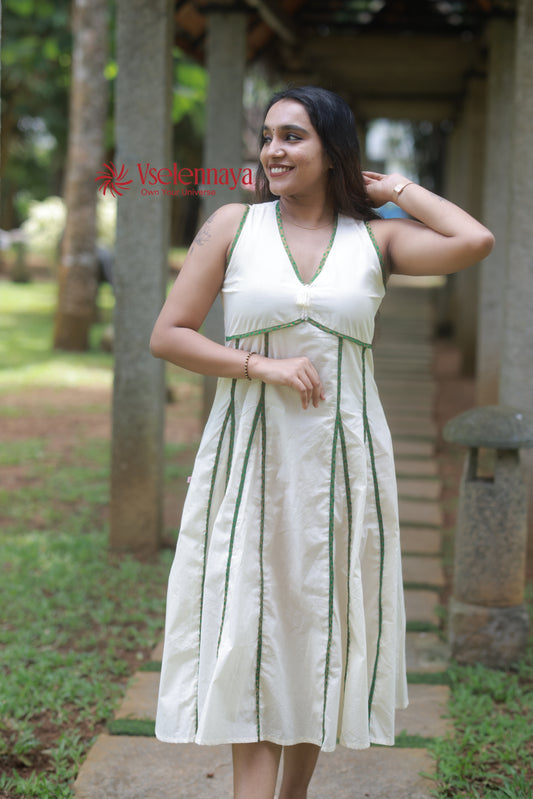 Shathaveri | Off White with Green (Limited Edition)