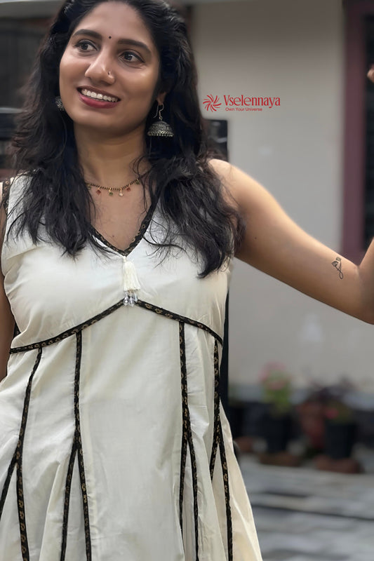 Shathaveri | Off White with Black (Limited Edition)