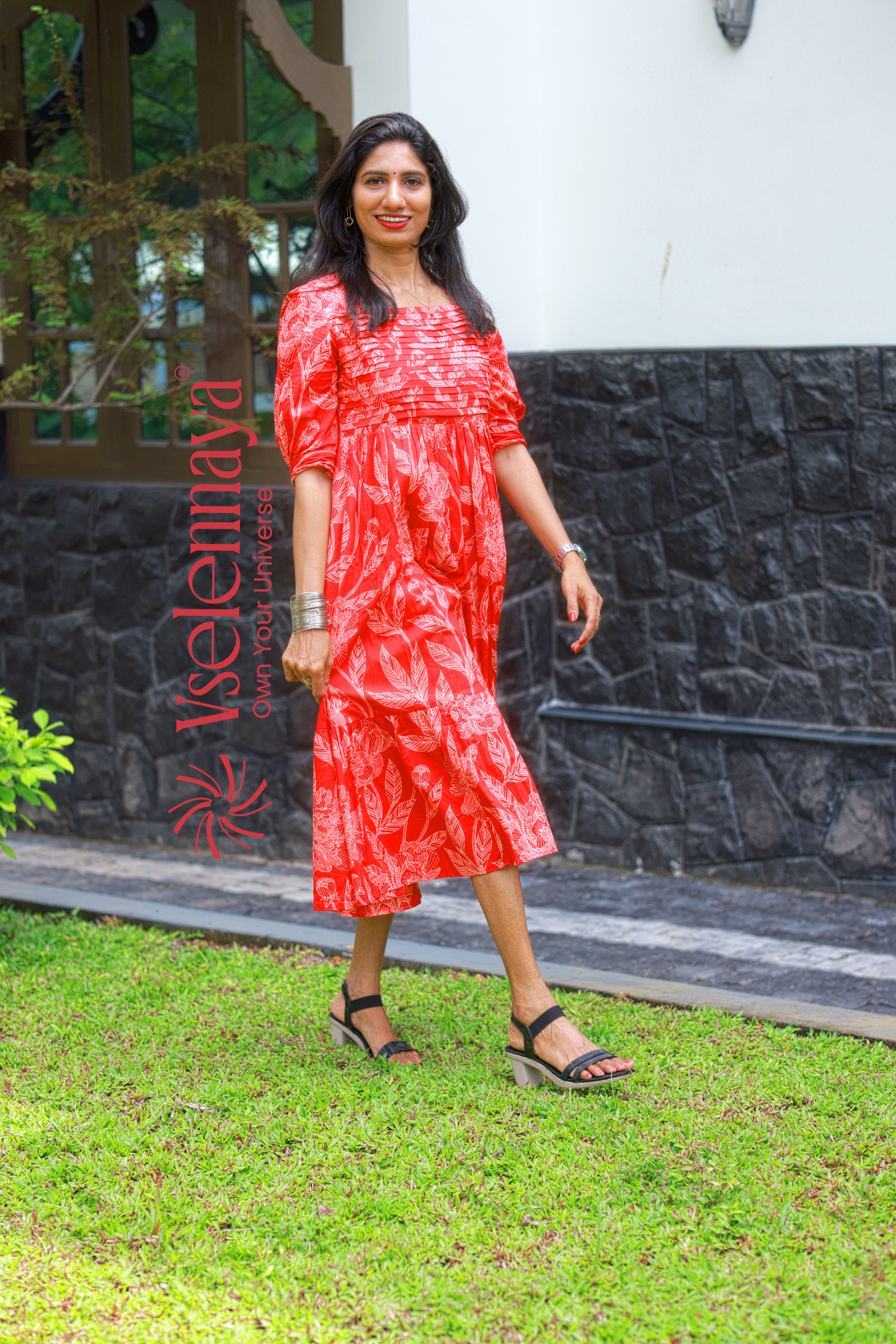 Blind Tuck Dress - Red