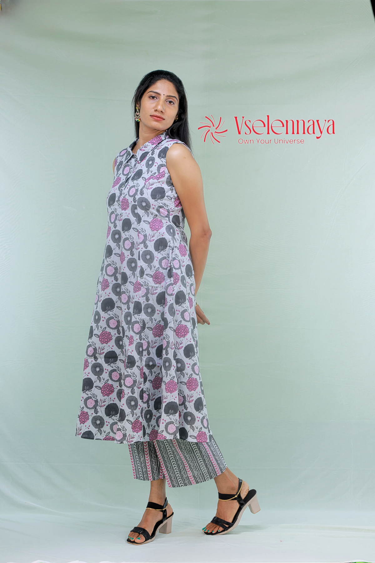 Printed Cotton Co-Ord Set - Light Grey Motifs