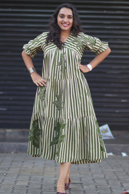 Tiered dress(Olive Green)