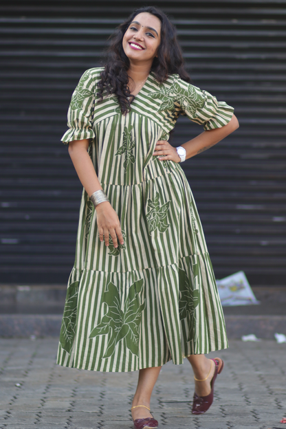 Tiered dress(Olive Green)